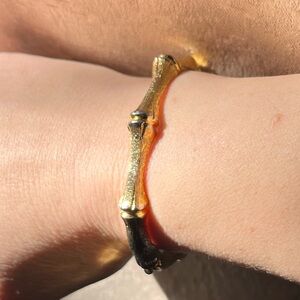 Vintage Gold-Tone Bamboo Style Bangle Bracelet w/clasp - unsigned beauty